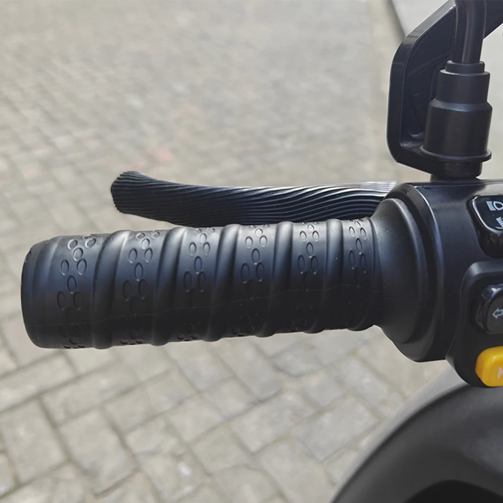 ปลอกหุ้มแฮนด์จักรยานซิลิโคนกัน - Motorcycle Gear Sleeve บทวิจารณ์และราคา